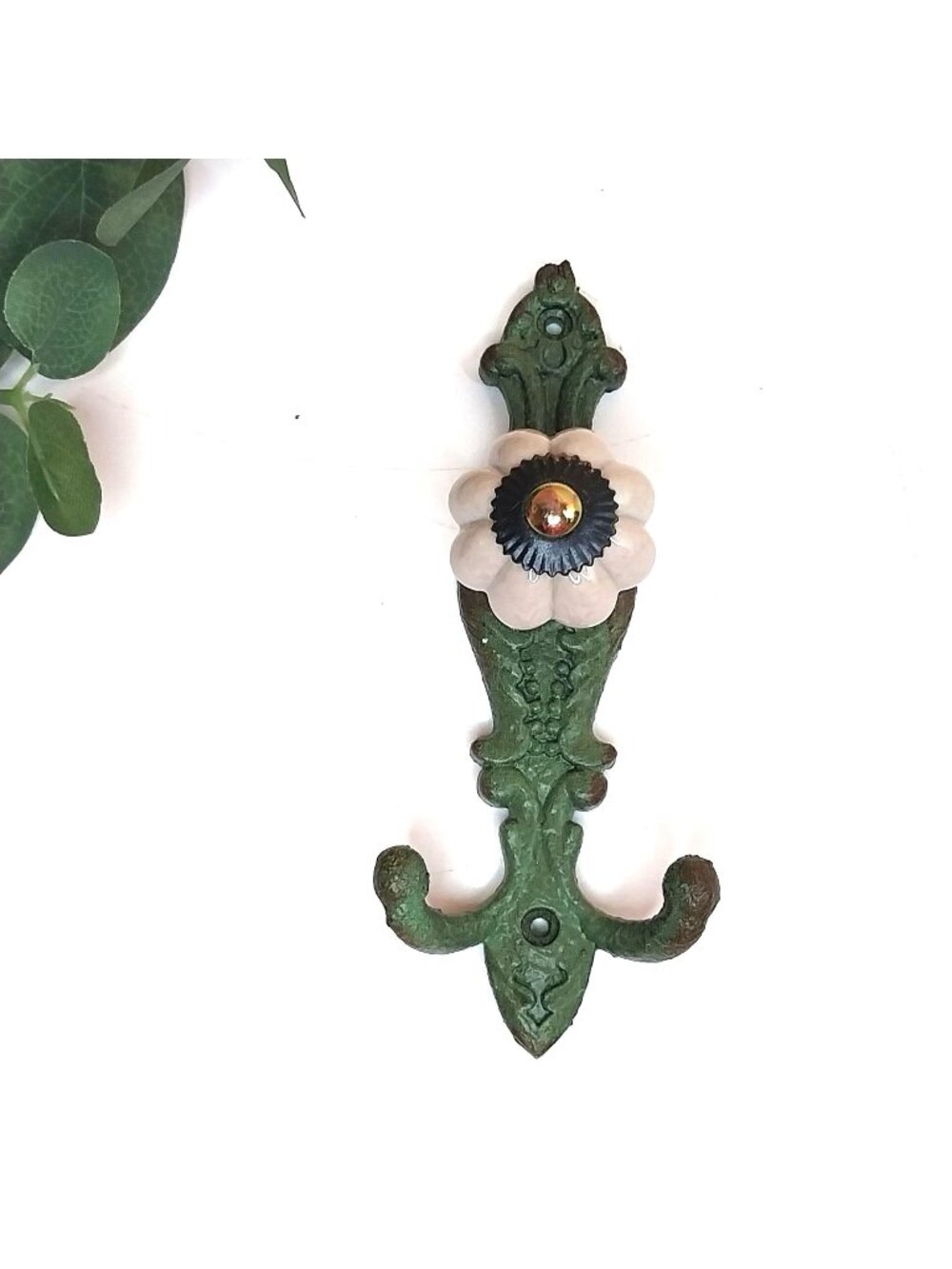 Victorian Style Green Cast Iron Wall Hook Key Rack Ceramic Flower Knob Rustic
